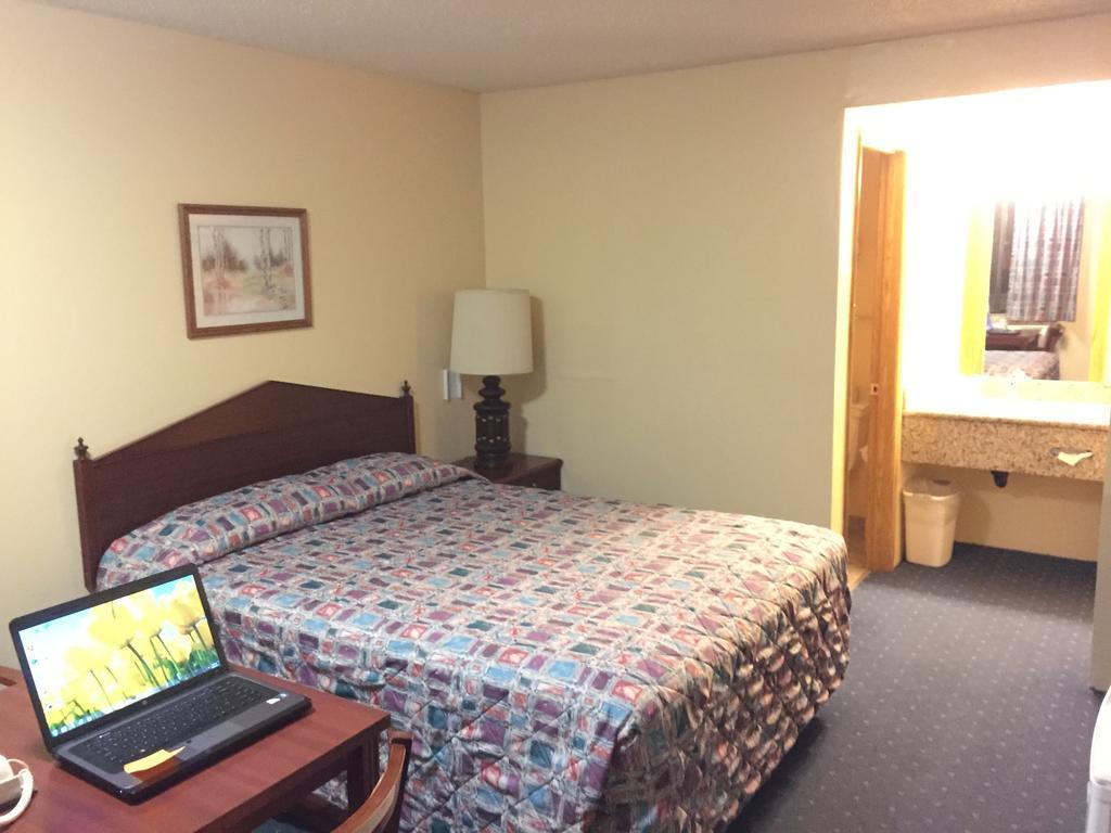 Stagecoach Inn Motel Molalla Экстерьер фото