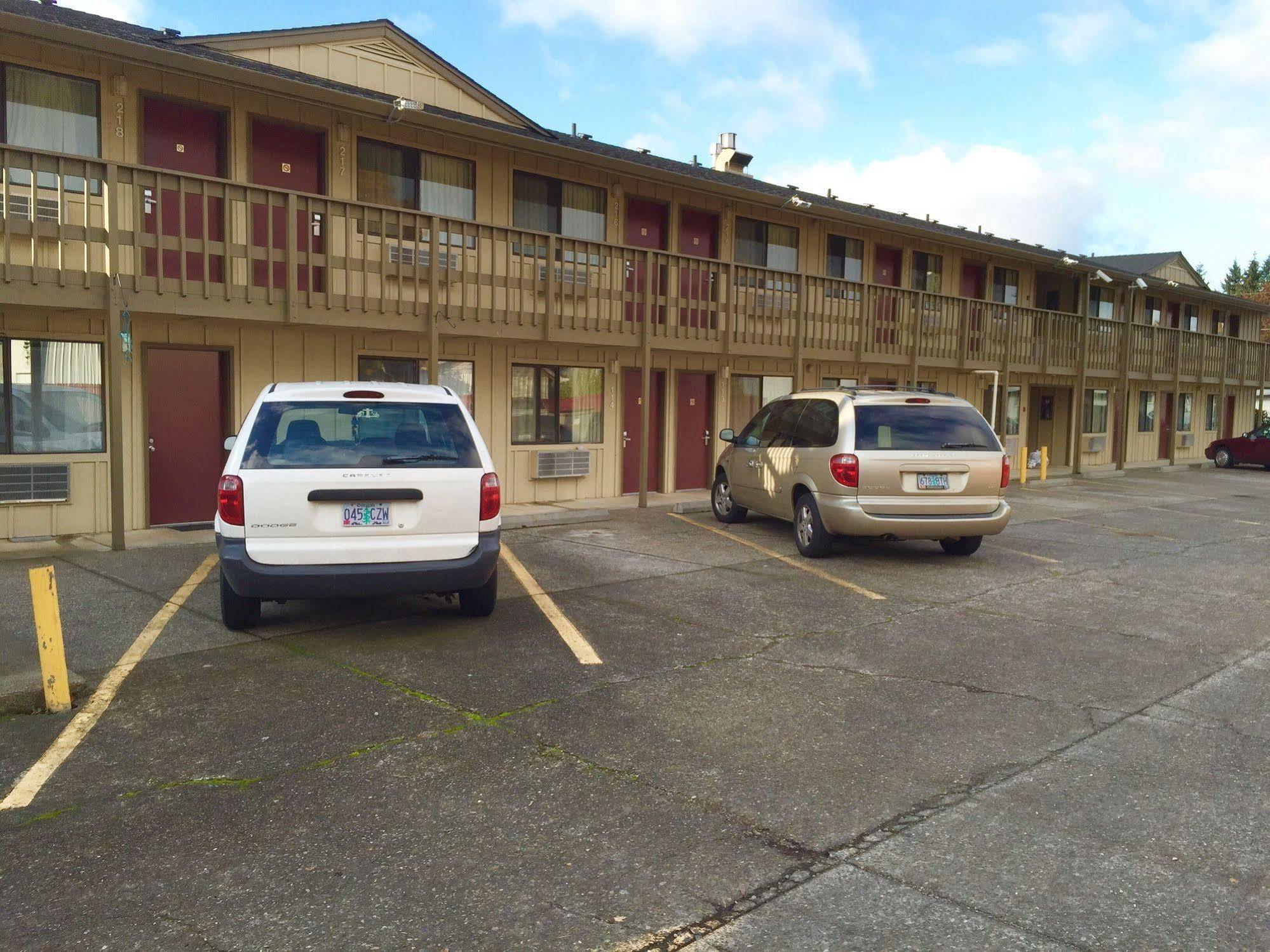 Stagecoach Inn Motel Molalla Экстерьер фото